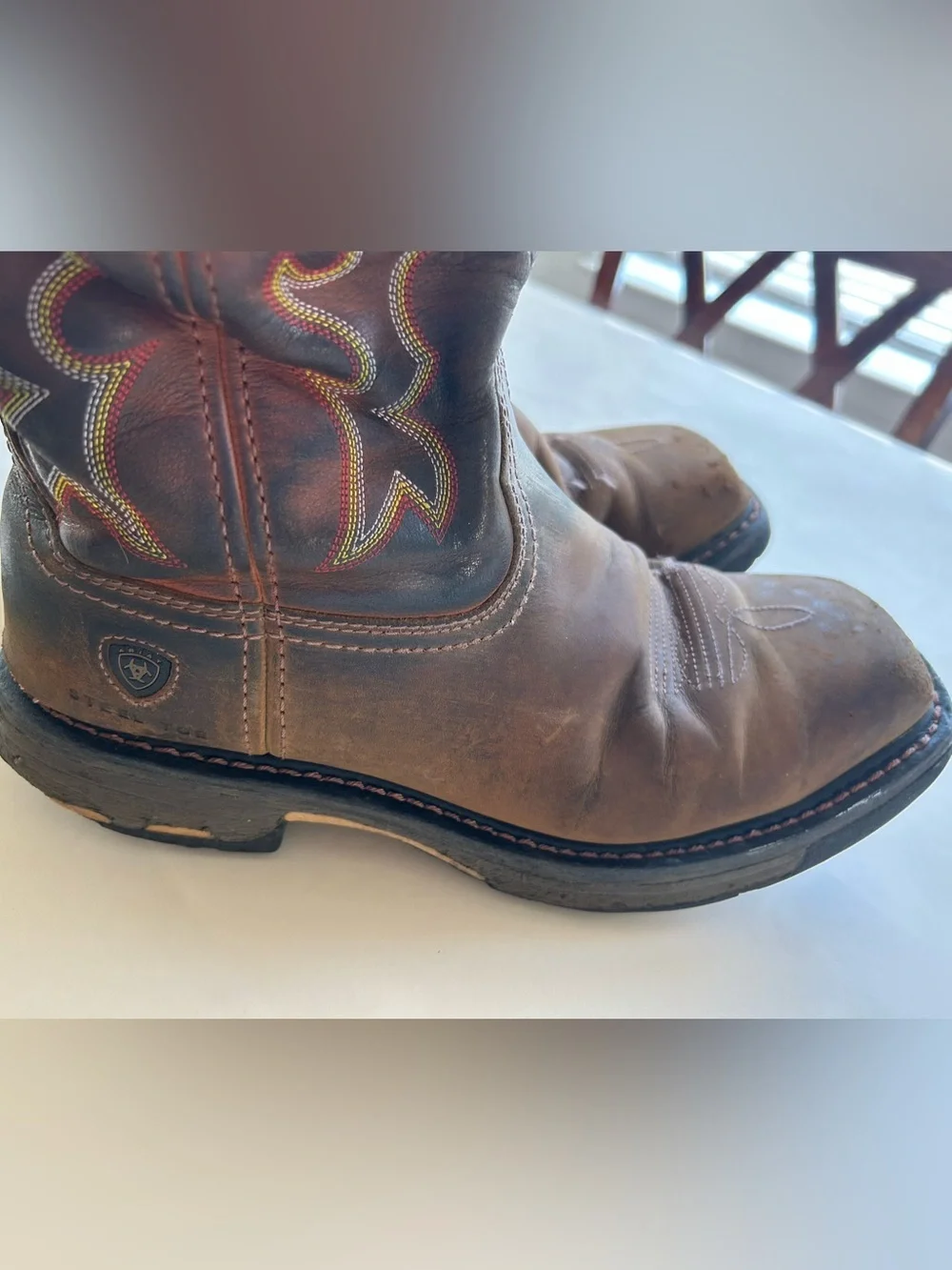 Ariat Brown Leather Western Boots with Dark Fabric Lining size 9.5